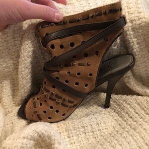 🎉SALE 55% OFF LISTED PRICE Fergie Heels